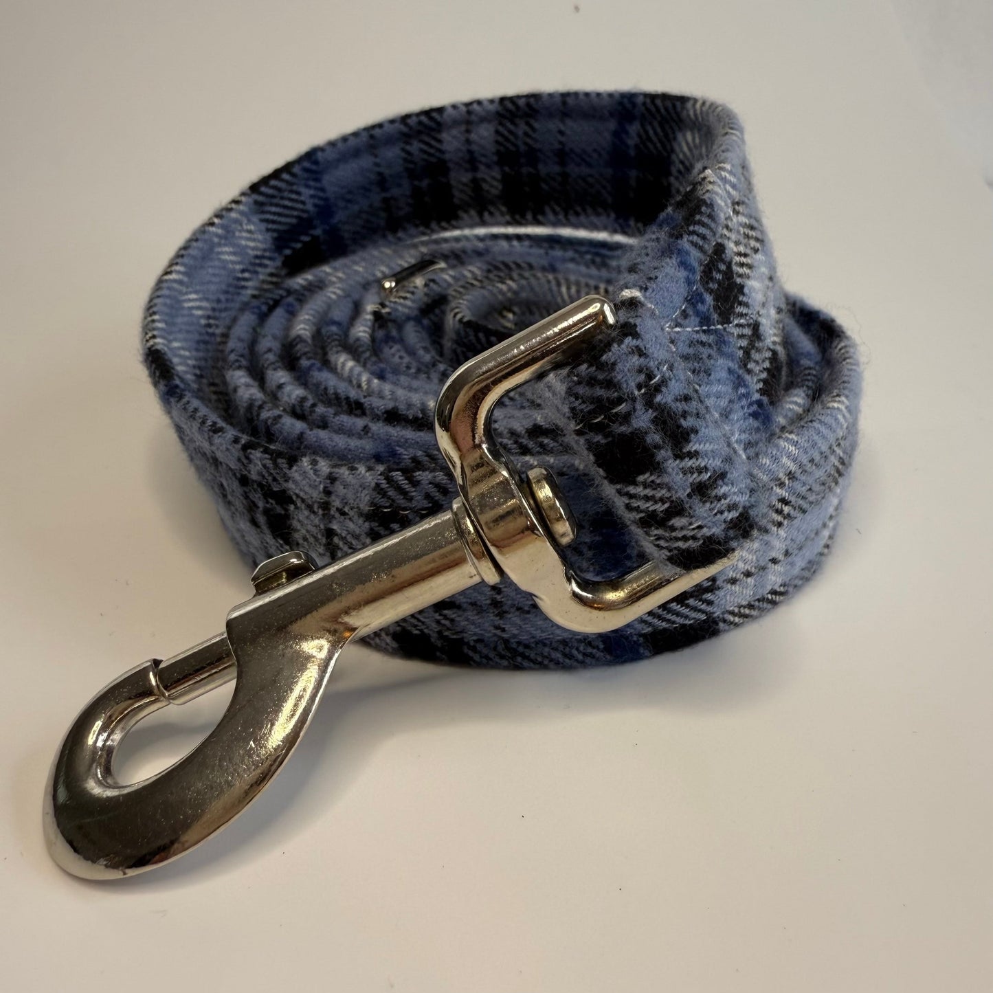 High-quality handmade dog leash from Lady Barkleys.
