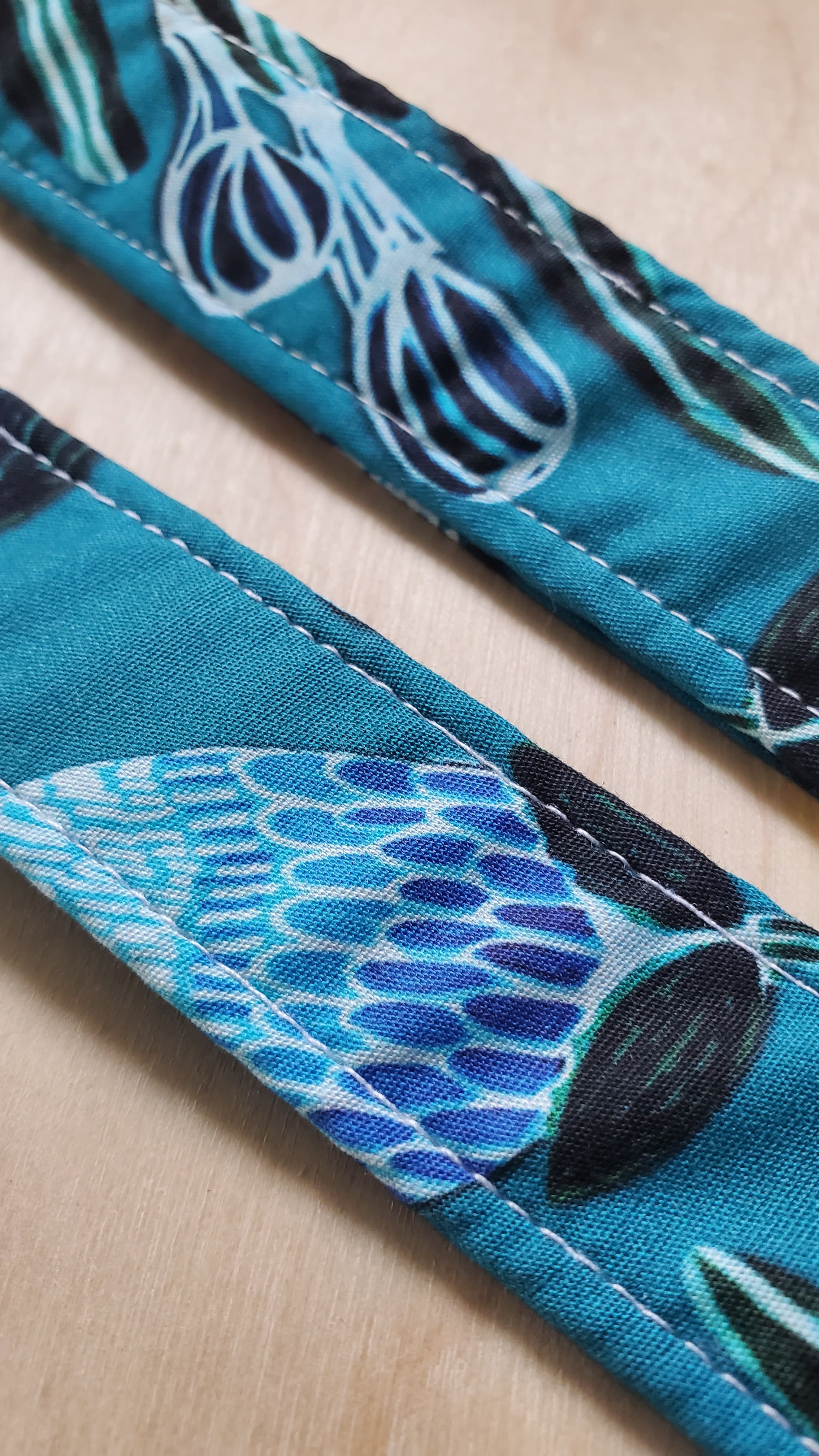 High-quality handmade dog leash from Lady Barkleys.