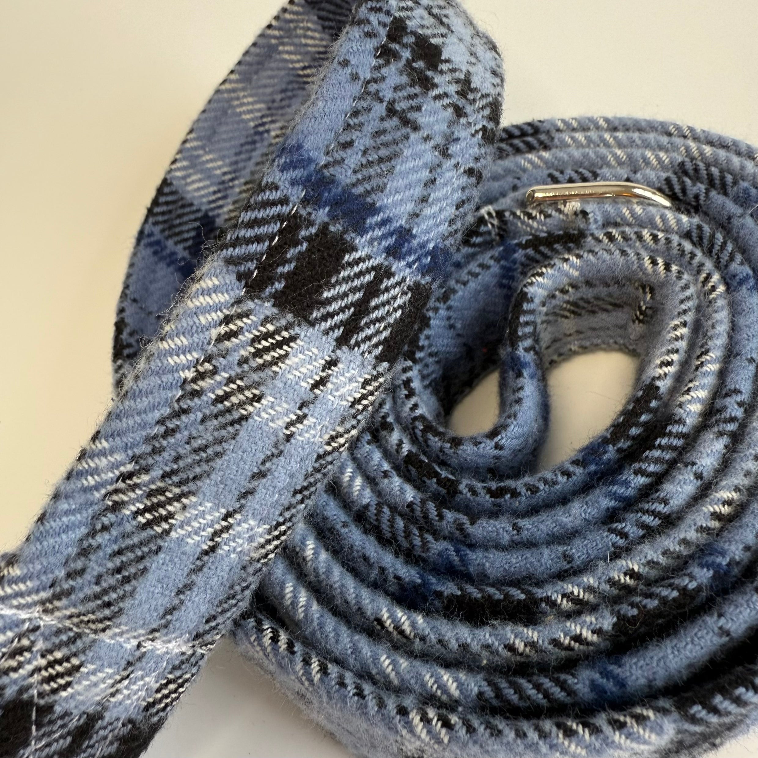 High-quality handmade dog leash from Lady Barkleys.