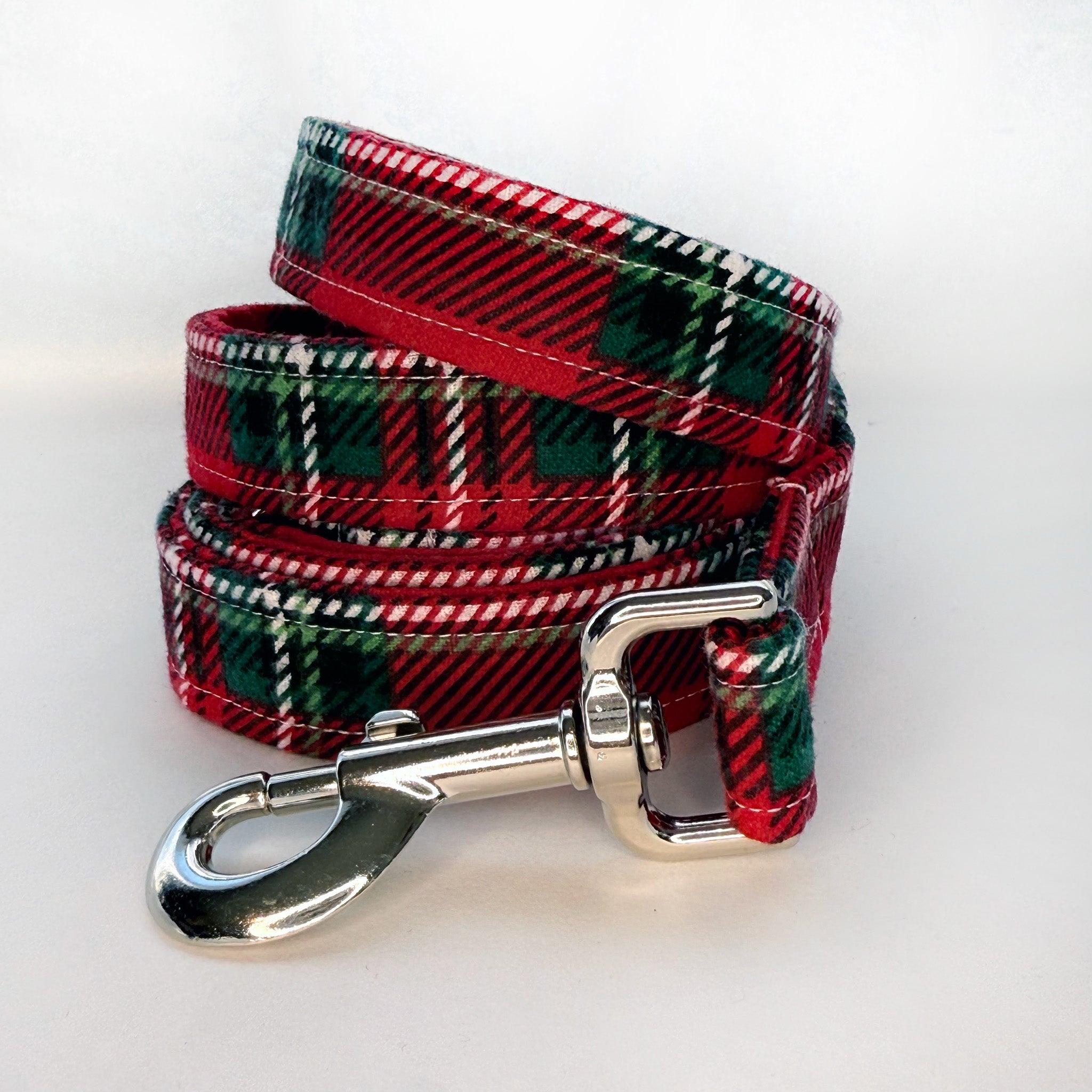 Red Holiday Super Snuggle Fabric Dog Leash
