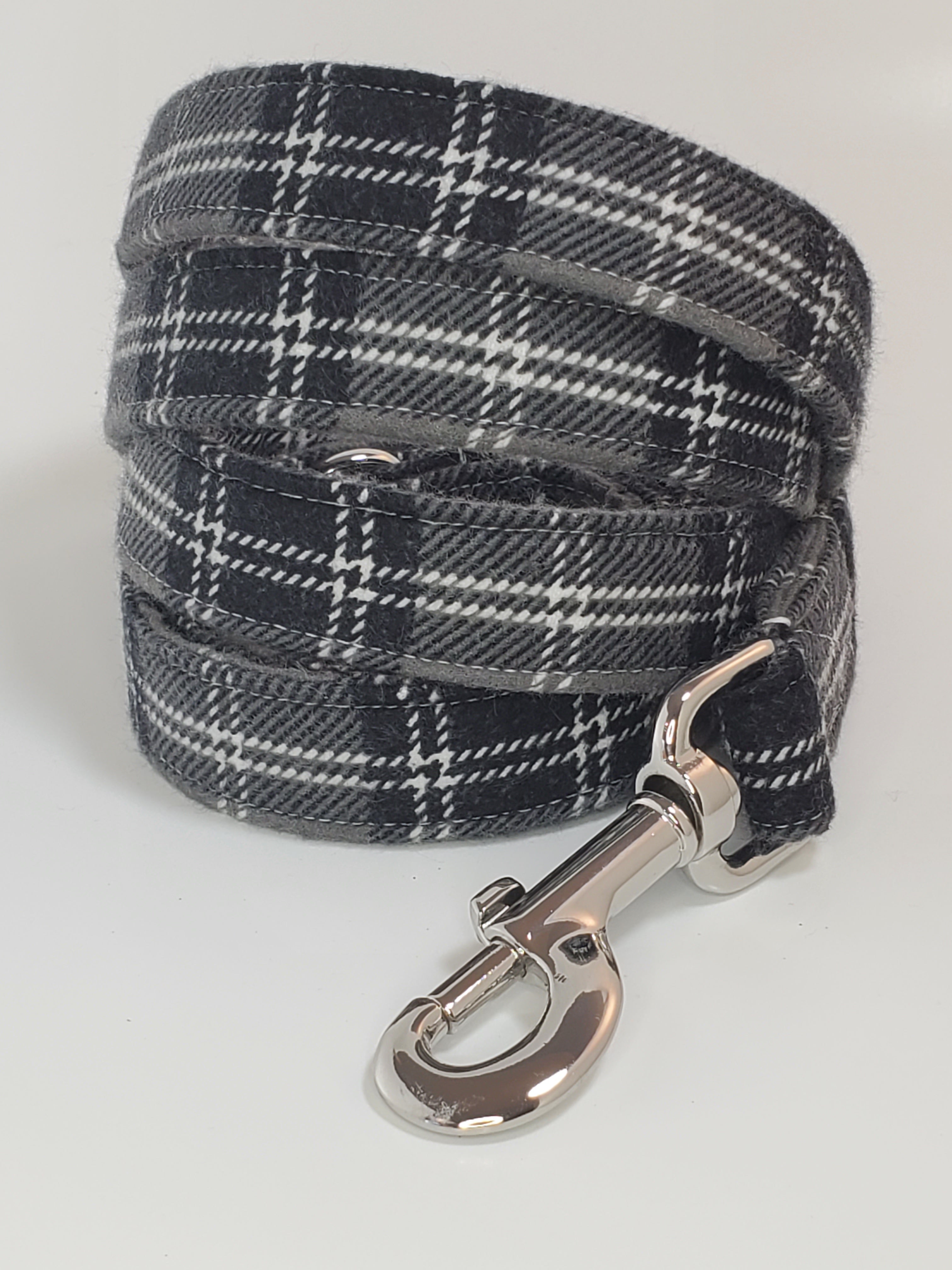 High-quality handmade dog leash from Lady Barkleys.