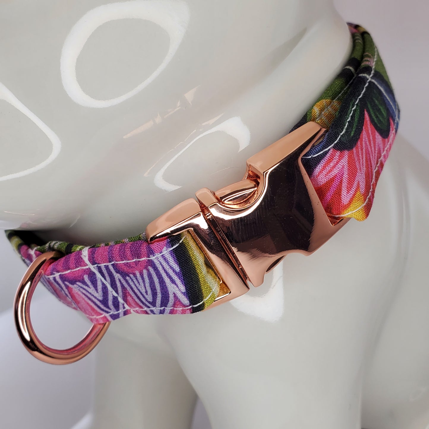 Small bright Australian blooms fabric dog collar